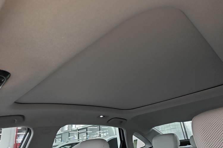 Used Geely Galaxy A7 2025 Model EM-i 150km Starship Edition Headliner