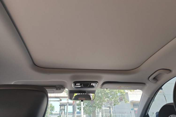 Used Geely Galaxy A7 2025 Model EM-i 150km Long-Distance Edition Headliner