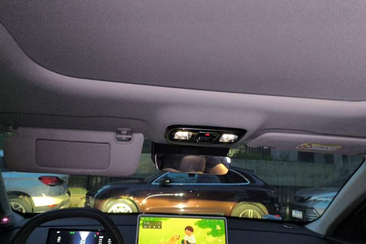 Used Geely Galaxy A7 2025 Model EM-i 150km Long-Distance Edition Headliner