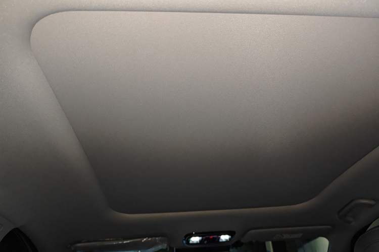 Used Geely Galaxy A7 2025 Model EM-i 150km Long-Distance Edition Headliner