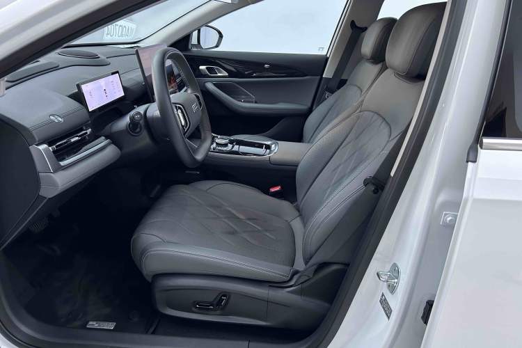Used Geely Galaxy A7 2025 Model EM-i 150km Exploration+ Edition Interior 1