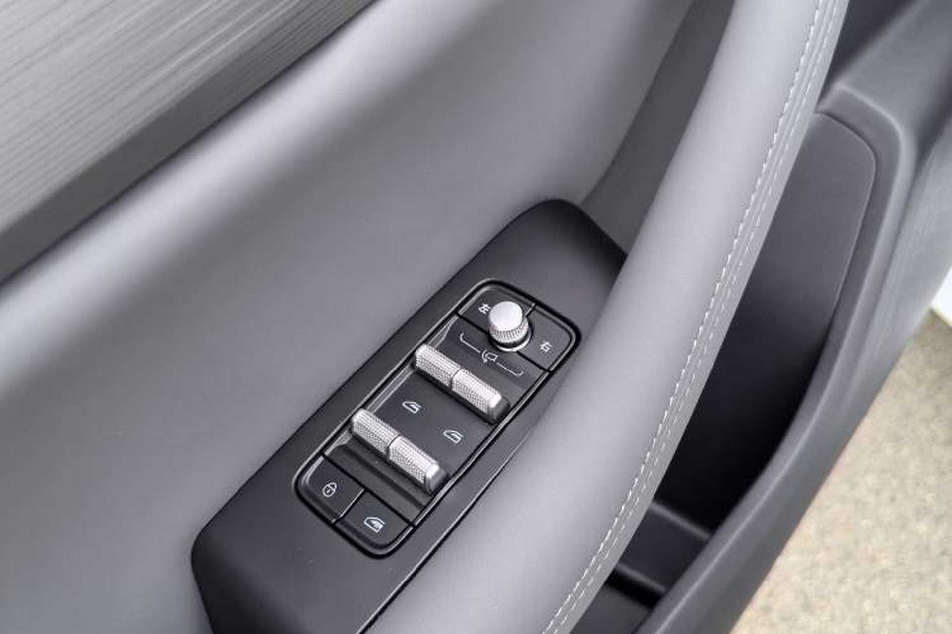 Used Geely Galaxy A7 2025 Model EM-i 70km Luxury Edition Interior 14