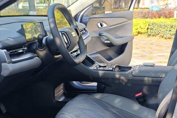 Used Geely Galaxy A7 2025 Model EM-i 70km Launch Edition Interior 3