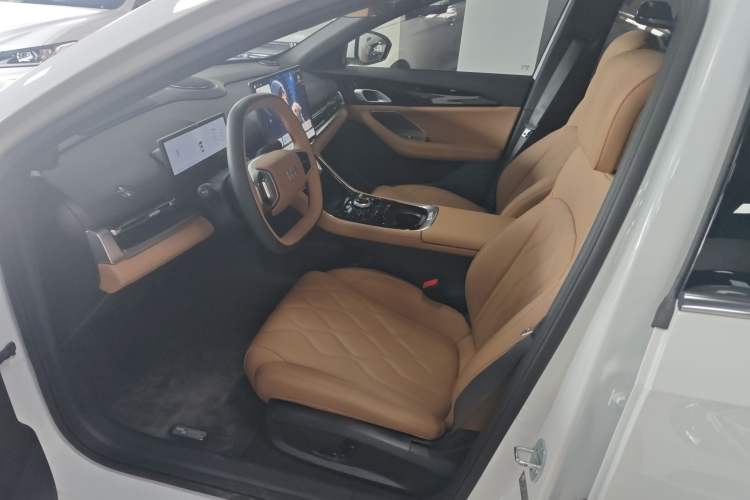 Used Geely Galaxy A7 2025 Model EM-i 150km Exploration+ Edition Interior 3