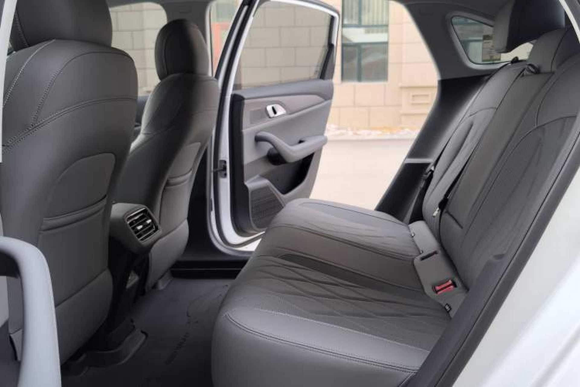 Used Geely Galaxy A7 2025 Model EM-i 70km Luxury Edition Interior 4