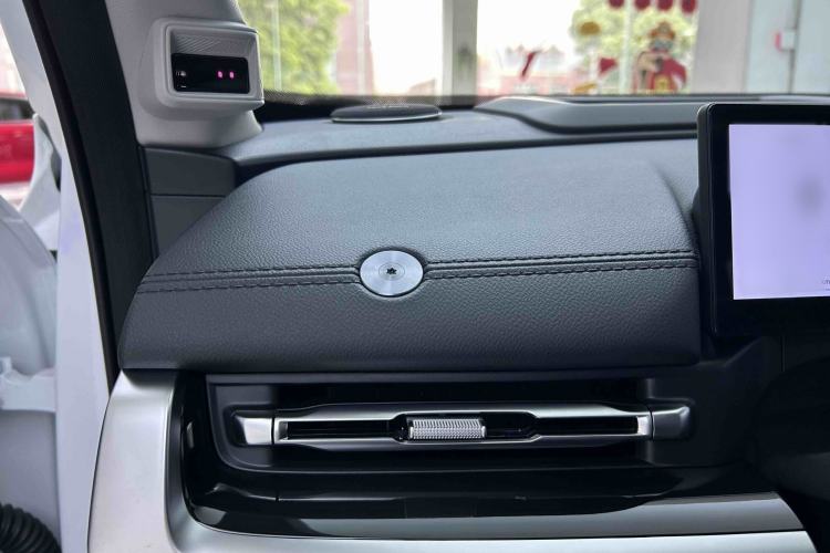 Used Geely Galaxy A7 2025 Model EM-i 150km Exploration+ Edition Interior 6