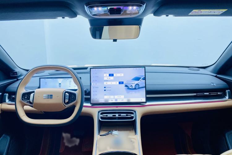 Used Geely Galaxy A7 2025 Model EM-i 150km Starship Edition Interior 9