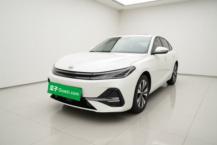 Geely Galaxy A7 2025 Model EM-i 150km Prestige Edition
