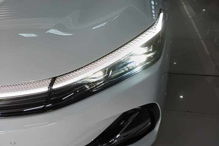 Used Geely Galaxy A7 2025 Model EM-i 150km Starship Edition Left Front Headlight