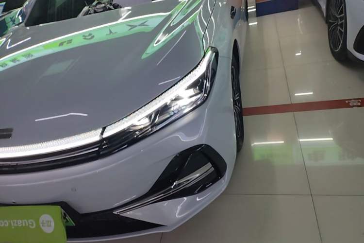 Used Geely Galaxy A7 2025 Model EM-i 70km Launch Edition Left Front Headlight