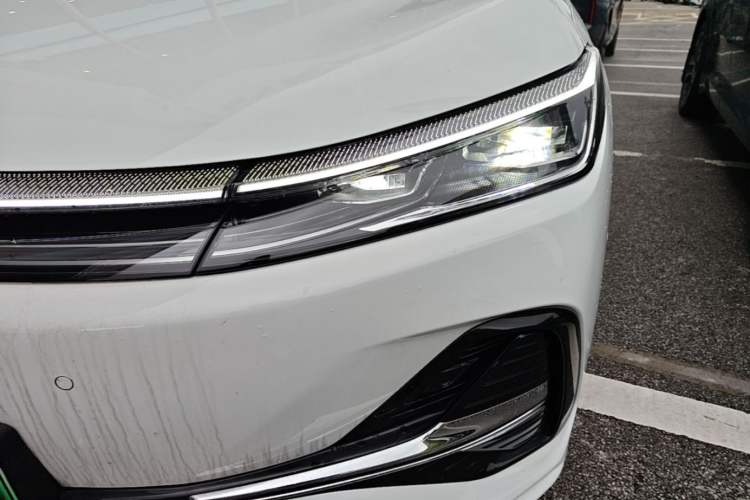 Used Geely Galaxy A7 2025 Model EM-i 150km Long-Distance Edition Left Front Headlight