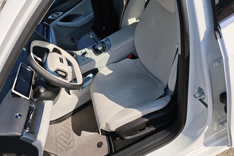 Used Geely Galaxy A7 2025 Model EM-i 150km Starship Edition Left Front Seat