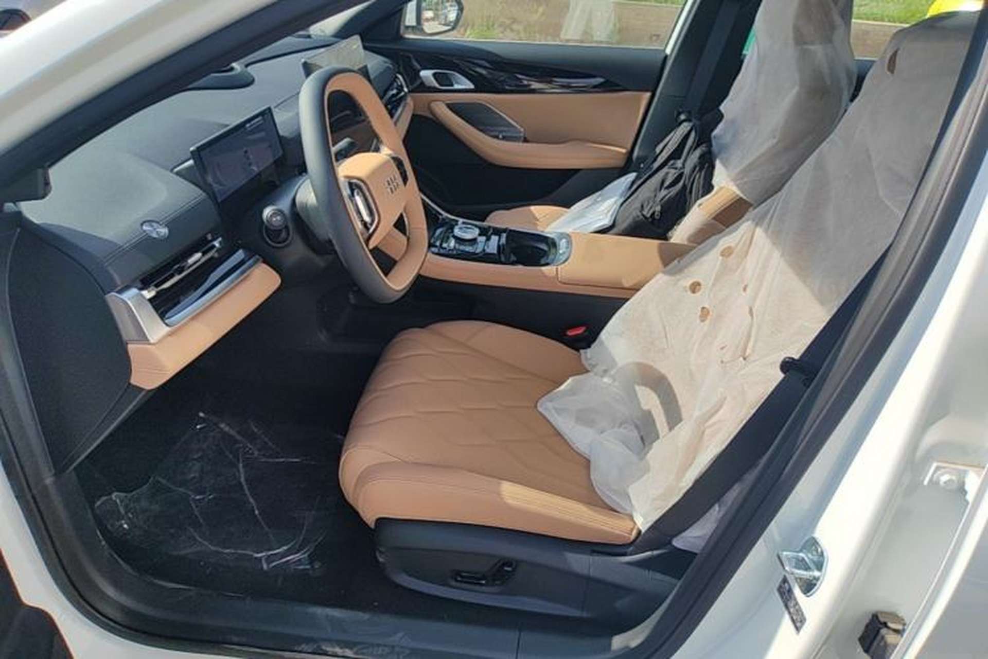 Used Geely Galaxy A7 2025 Model EM-i 70km Exploration Edition Left Front Seat