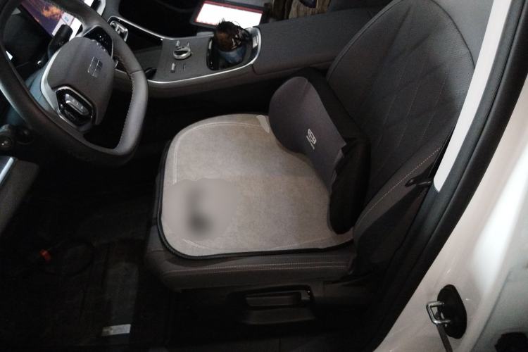 Used Geely Galaxy A7 2025 Model EM-i 70km Luxury Edition Left Front Seat