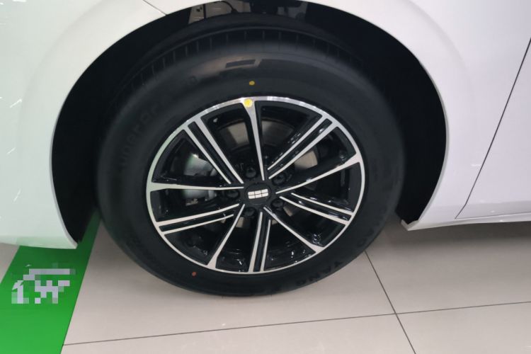 Used Geely Galaxy A7 2025 Model EM-i 70km Luxury Edition Left Front Wheel Hub