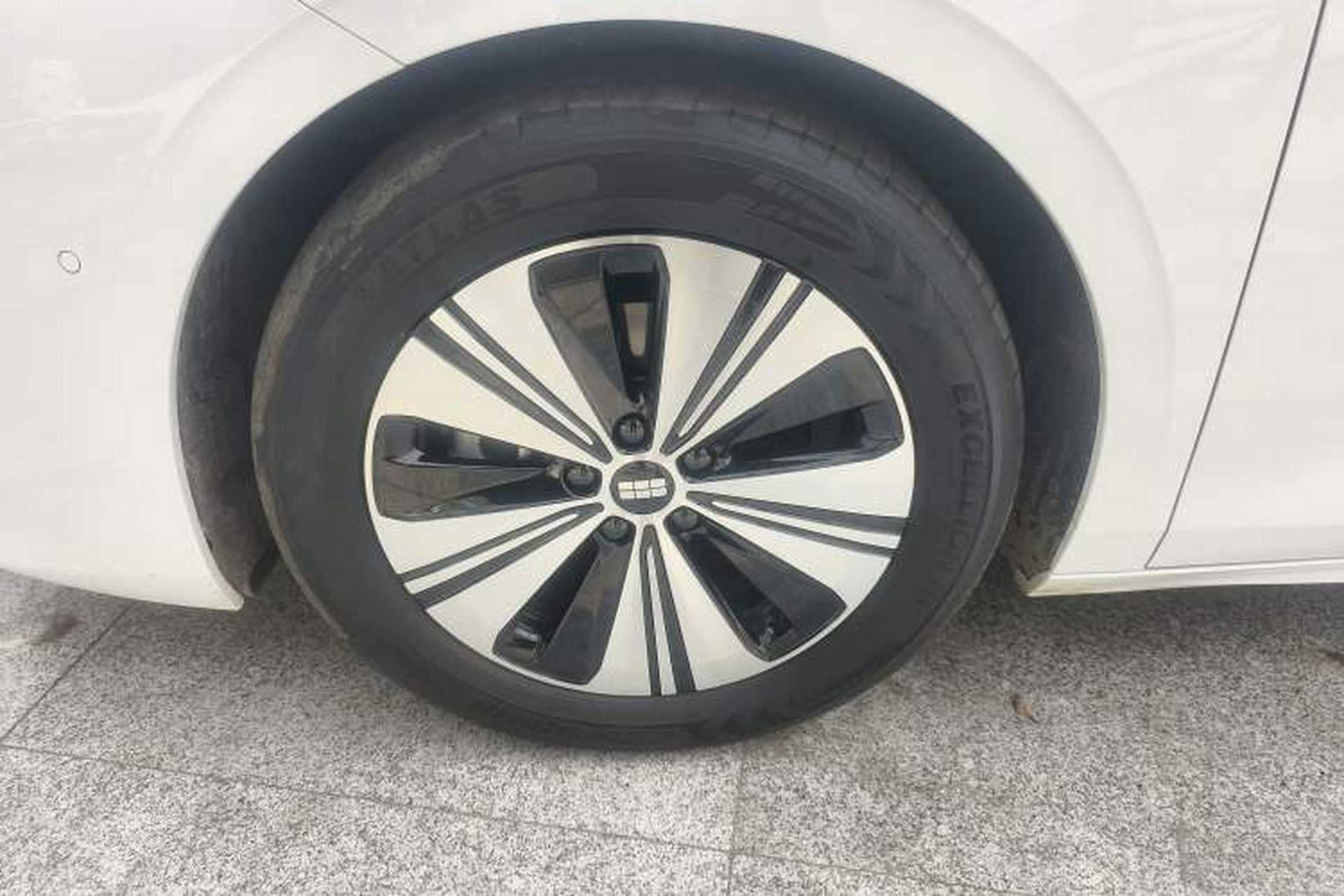 Used Geely Galaxy A7 2025 Model EM-i 150km Exploration+ Edition Left Front Wheel Hub