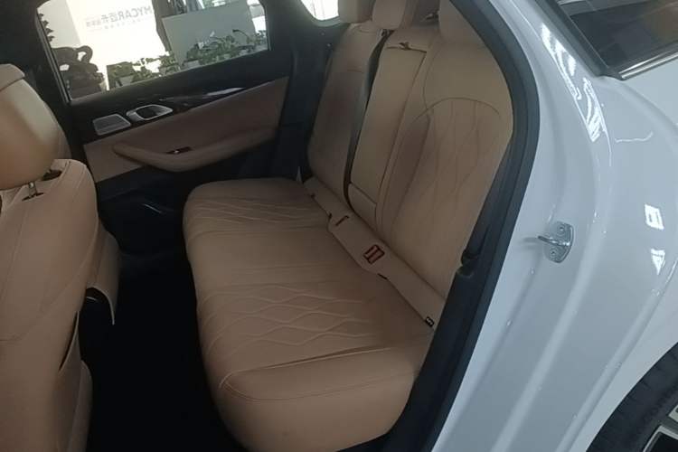 Used Geely Galaxy A7 2025 Model EM-i 150km Starship Edition Left Rear Seat