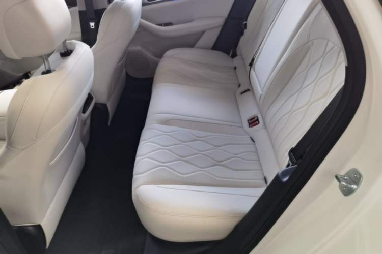 Used Geely Galaxy A7 2025 Model EM-i 150km Starship Edition Left Rear Seat