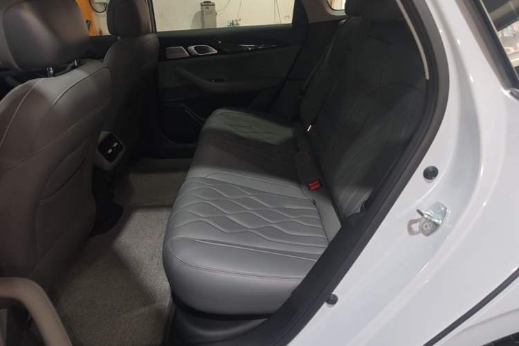 Used Geely Galaxy A7 2025 Model EM-i 150km Exploration+ Edition Left Rear Seat
