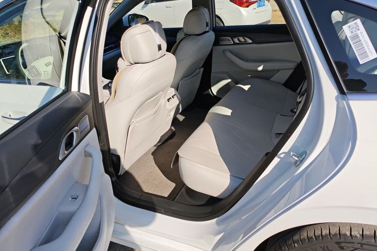 Used Geely Galaxy A7 2025 Model EM-i 150km Starship Edition Left Rear Seat