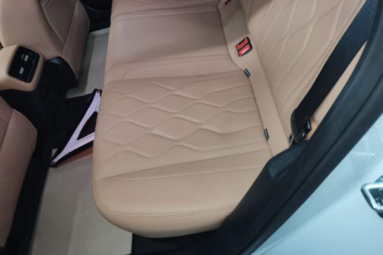 Used Geely Galaxy A7 2025 Model EM-i 150km Exploration+ Edition Left Rear Seat