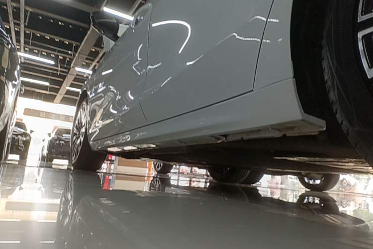Used Geely Galaxy A7 2025 Model EM-i 150km Starship Edition Left Side Sill