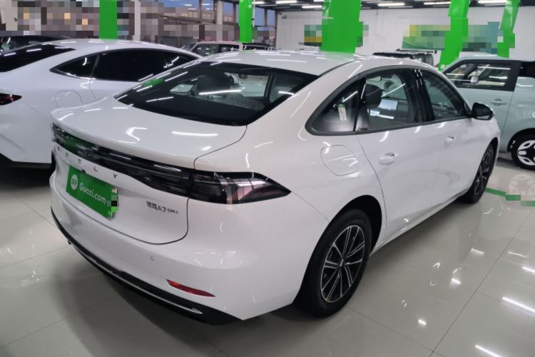 Used Geely Galaxy A7 2025 Model EM-i 70km Luxury Edition Rear Right 45 Deg