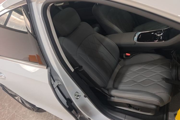 Used Geely Galaxy A7 2025 Model EM-i 150km Exploration+ Edition Right Front Seat