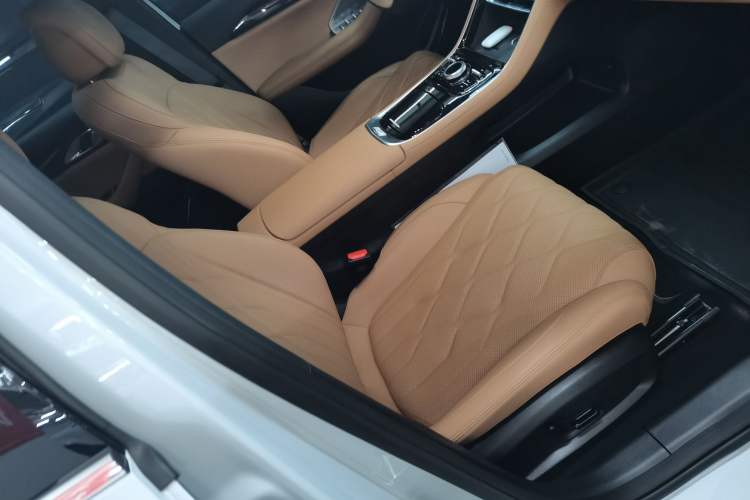 Used Geely Galaxy A7 2025 Model EM-i 150km Exploration+ Edition Right Front Seat