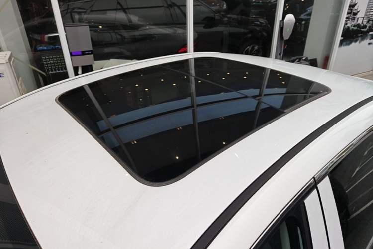 Used Geely Galaxy A7 2025 Model EM-i 150km Long-Distance Edition Roof