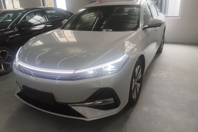 Used Geely Galaxy A7 2025 Model EM-i 150km Prestige Edition