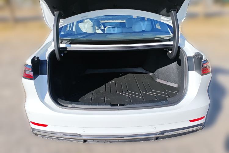 Used Geely Galaxy A7 2025 Model EM-i 150km Starship Edition Trunk