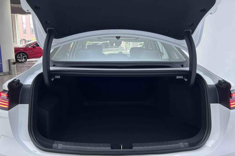Used Geely Galaxy A7 2025 Model EM-i 150km Exploration+ Edition Trunk