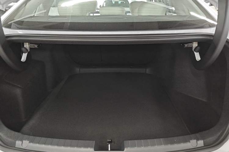 Used Geely Galaxy A7 2025 Model EM-i 150km Starship Edition Trunk