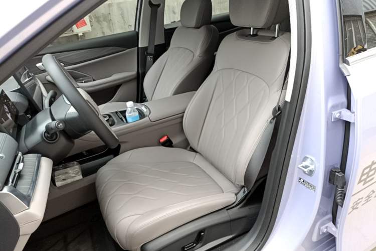 Used Geely Galaxy A7 2026 Model EV 550km Premium Edition Left Front Seat
