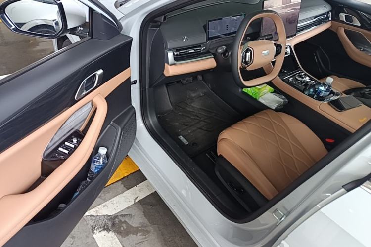 Used Geely Galaxy A7 2026 Model EM-i 235 km Starship Edition Driver Seat