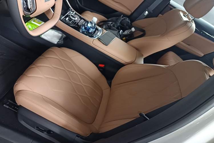 Used Geely Galaxy A7 2026 Model EM-i 235 km Starship Edition Left Front Seat