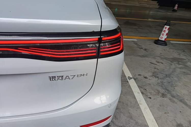 Used Geely Galaxy A7 2026 Model EM-i 235 km Starship Edition Right Rear Taillight