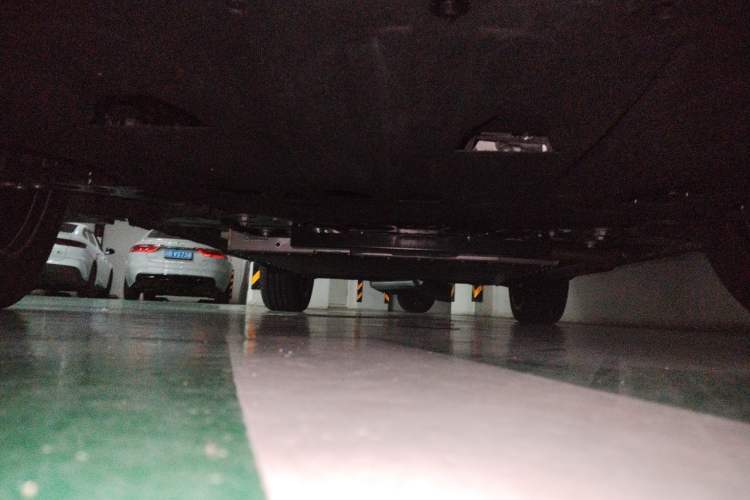 Used Geely Galaxy M7 2026 Model Yuanyoujia 225km Exploration+ Edition Chassis Front