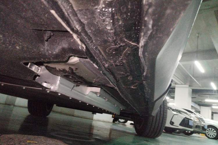 Used Geely Galaxy M7 2026 Model Yuanyoujia 225km Exploration+ Edition Chassis Rear Right