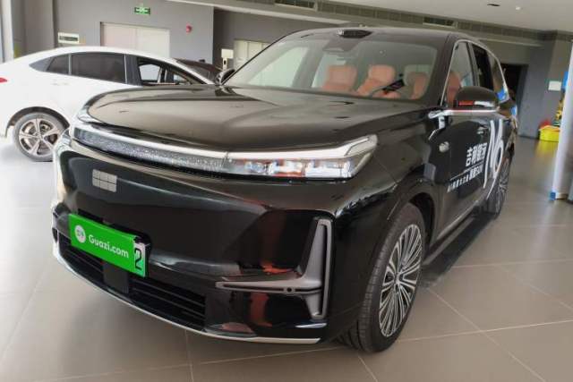 Used Geely Galaxy M9 2025 Model 210km Four-Wheel-Drive Leading Edition