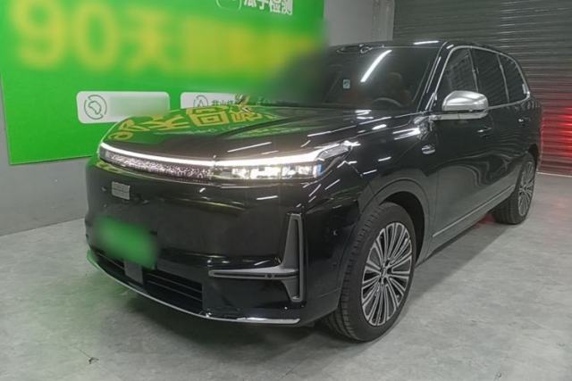 Geely Galaxy M9 2025 Model 210km Four-Wheel-Drive Leading Edition usado