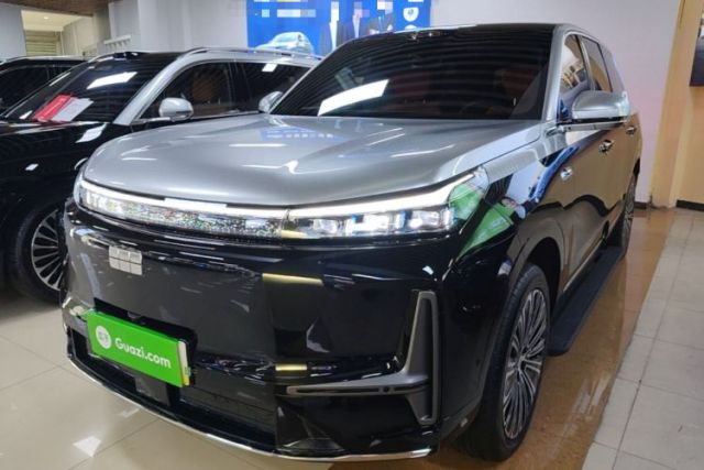Used Geely Galaxy M9 2025 Model 210km Four-Wheel-Drive Leading Edition