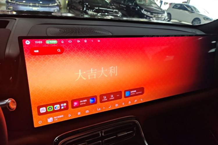 Used Geely Galaxy M9 2025 Model 210km Four-Wheel-Drive Leading Edition Audio And AC Panel