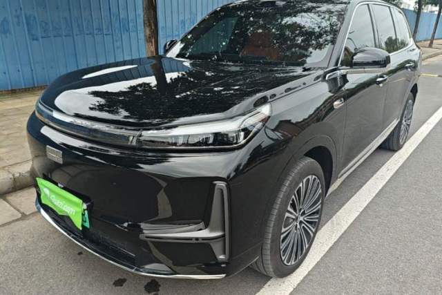 Used Geely Galaxy M9 2025 Model 210km Four-Wheel-Drive Leading Edition