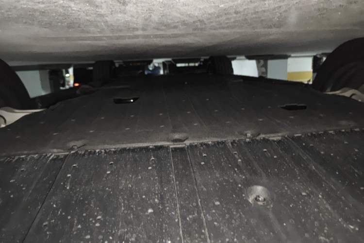 Used Geely Galaxy M9 2025 Model 210km Four-Wheel-Drive Leading Edition Chassis Front