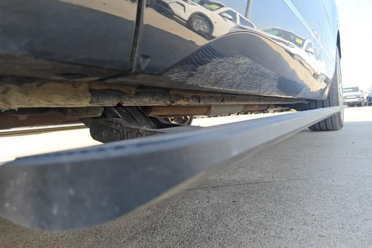 Used Geely Galaxy M9 2025 Model 210km Four-Wheel-Drive Leading Edition Chassis Front Left