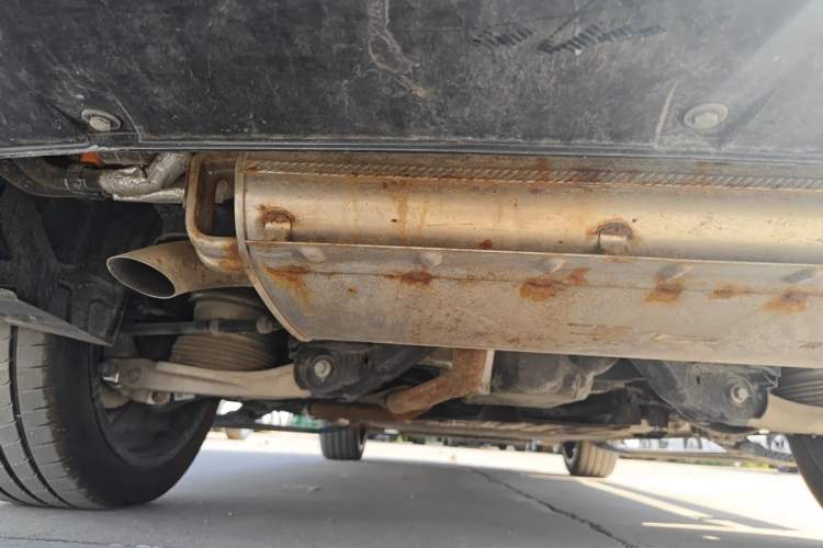 Used Geely Galaxy M9 2025 Model 210km Four-Wheel-Drive Leading Edition Chassis Rear