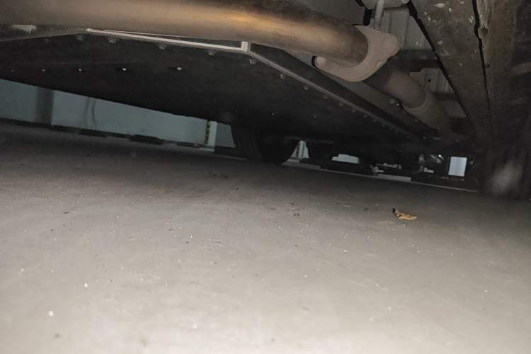 Used Geely Galaxy M9 2025 Model 210km Four-Wheel-Drive Leading Edition Chassis Rear Left