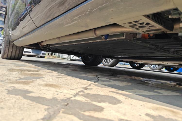 Used Geely Galaxy M9 2025 Model 210km Four-Wheel-Drive Leading Edition Chassis Rear Left